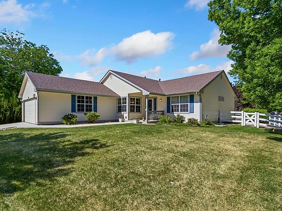 2nd image of 4051 Kingsley Ct