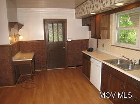 2nd image of 3301 Spruce St