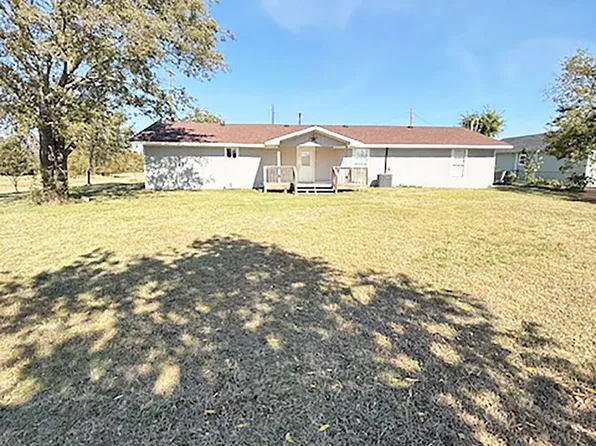 509 W Maple St, Gunter, TX 75058