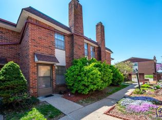 3020 SW Lydia Ave, Topeka, KS 66614