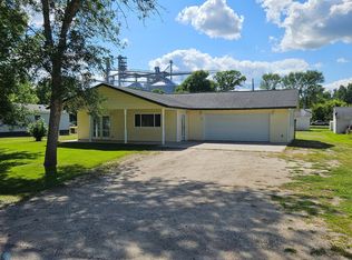 207 4th St SE, Ulen, MN 56585