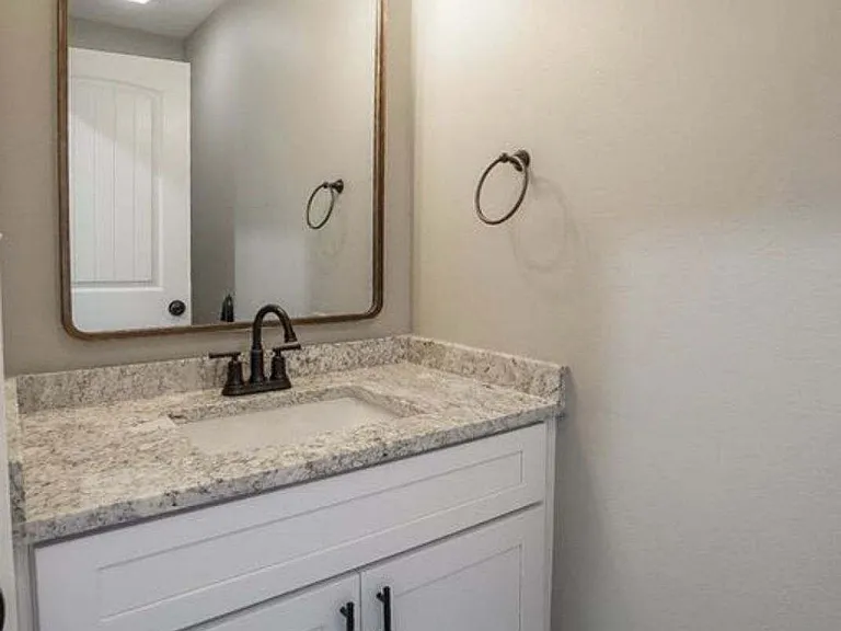 209 Horton Ln — Photo 16