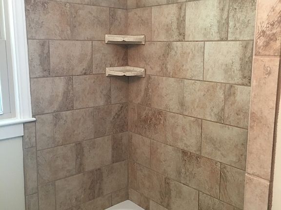 New tub and tile surround