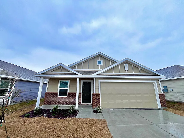 411 Ashbrook Way — Photo 2
