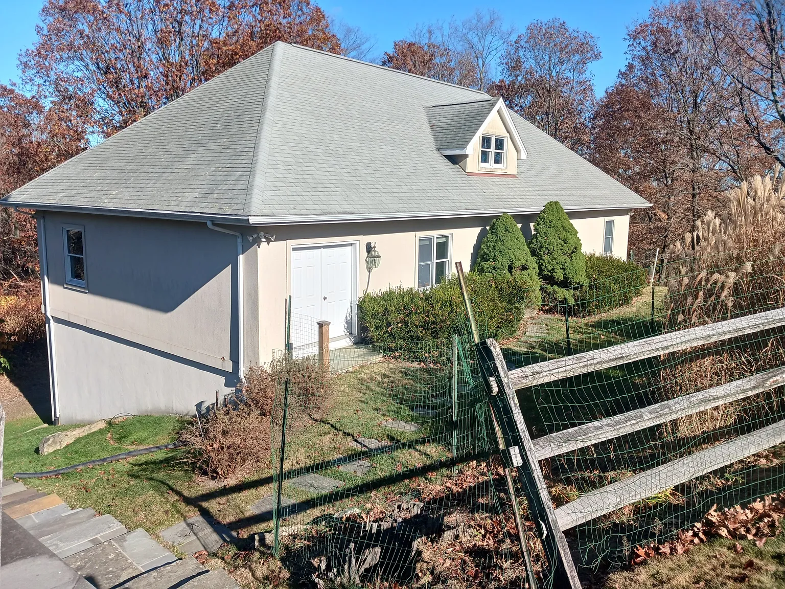 2 bed, 1000 sqft, $3,200 — Photo 1