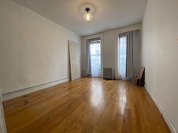 2nd image of 515 6th Ave #2
