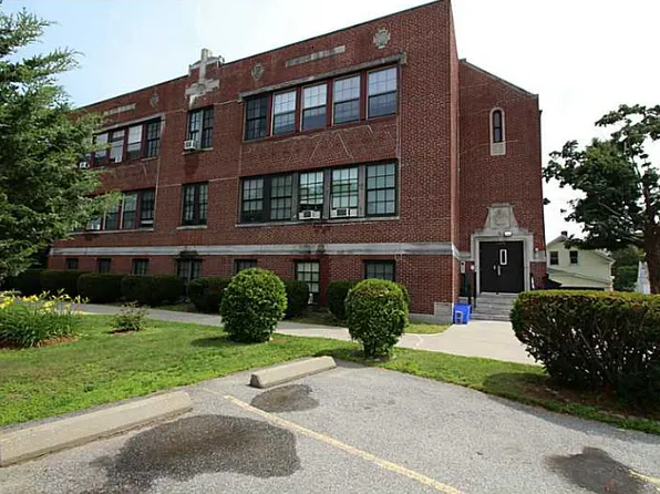 366 Main St APT G3, Warren, RI 02885