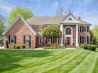 12517 Fairway Rd, Leawood, KS 66209