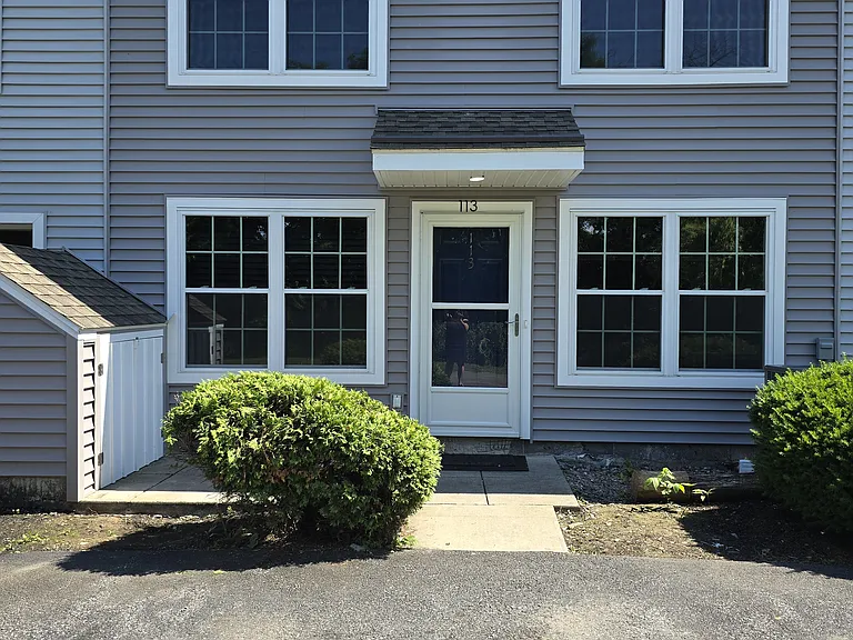 113 Courtyard Dr — Photo 3