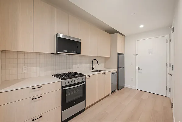 Rented by Living New York | media 4