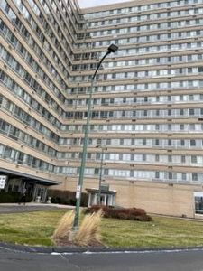 8900 E Jefferson Ave APT 605, Detroit, MI, 48214