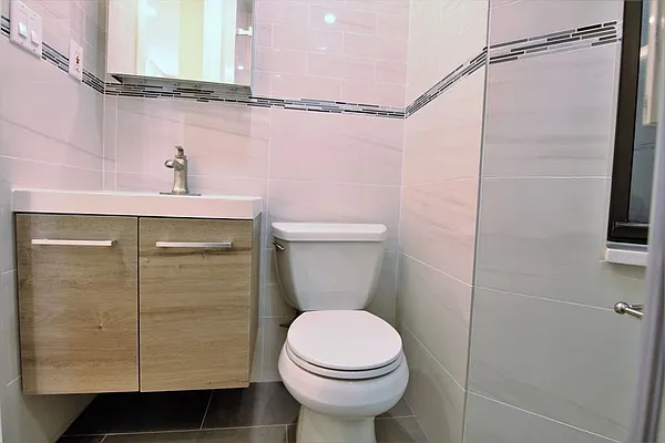 Rented by JK Dansar Corp | media 12