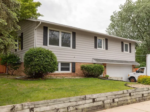 338 27th St NE, Rochester, MN 55906