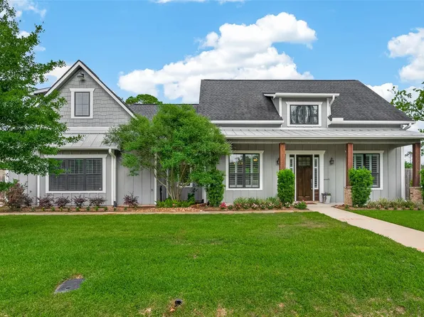 2401 Cunningham Dr, Pearland, TX 77581