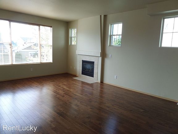 5th image of 18834 144th Ave NE