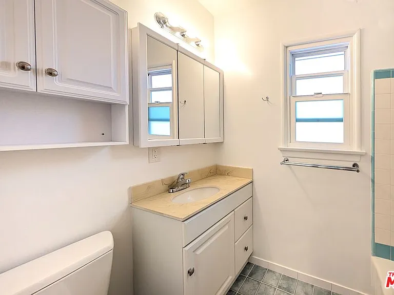 1128 Euclid St #C — Photo 8