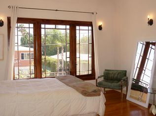 1901 N Commonwealth Ave #10, Los Angeles, CA 90027