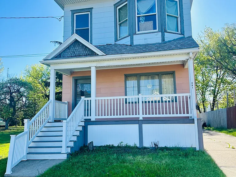 461 N Ogden St — Photo 1