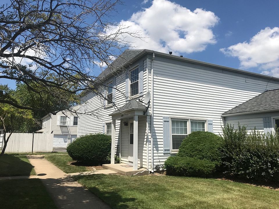 1st image of 433 James Ct Unit B