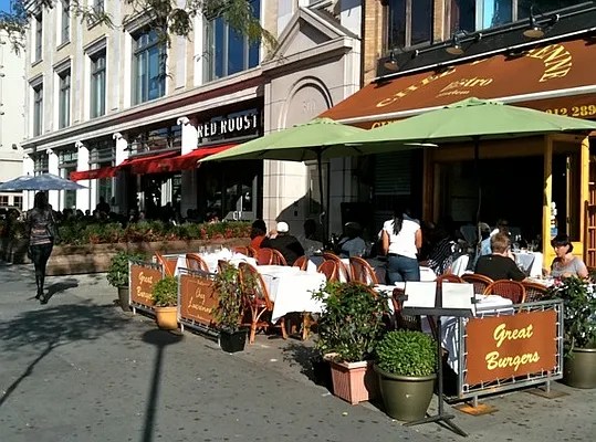 Rented by Uptown Flats LLC | media 45