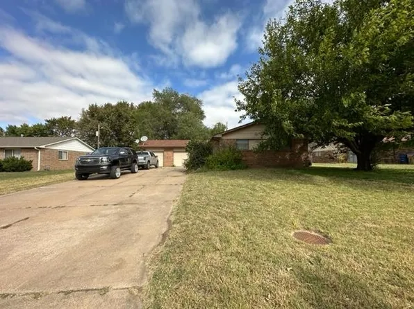 310 E Wood St, Clearwater, KS 67026