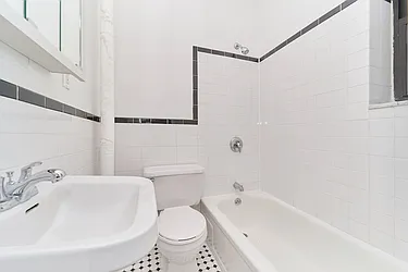 Rented by Living New York