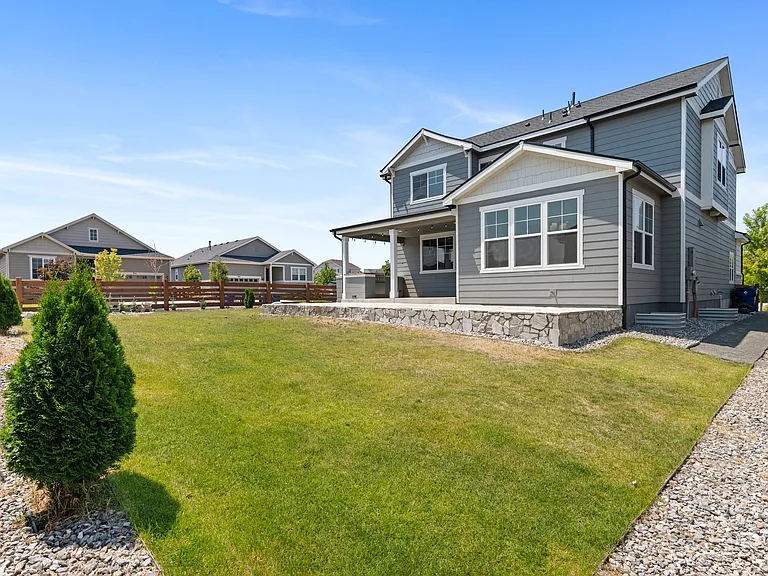 490 W Ridge Cir — Photo 46