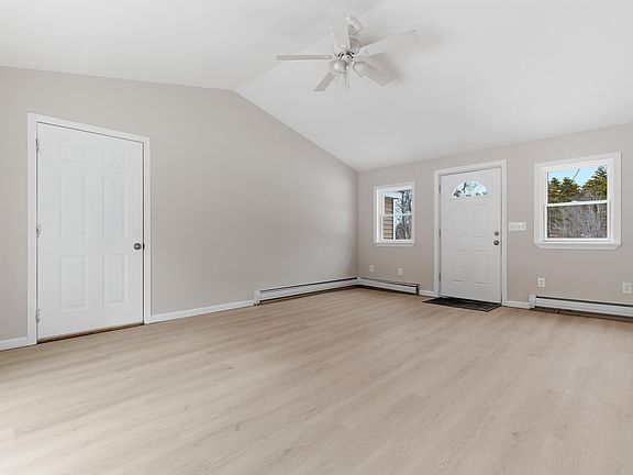 4th image of 1046 Cape Road