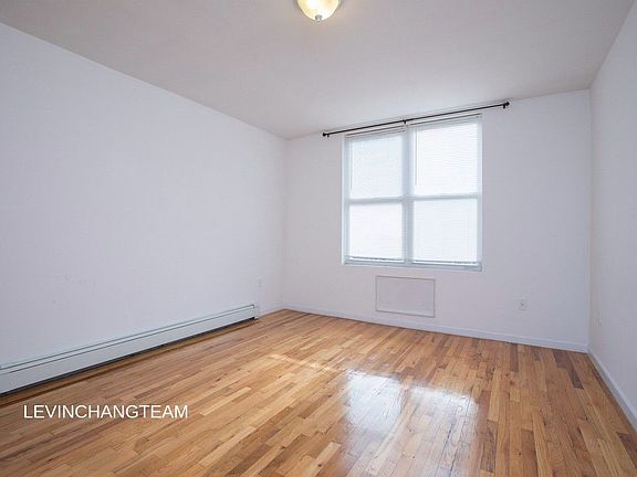 5th image of 5812 43rd Ave APT 3B