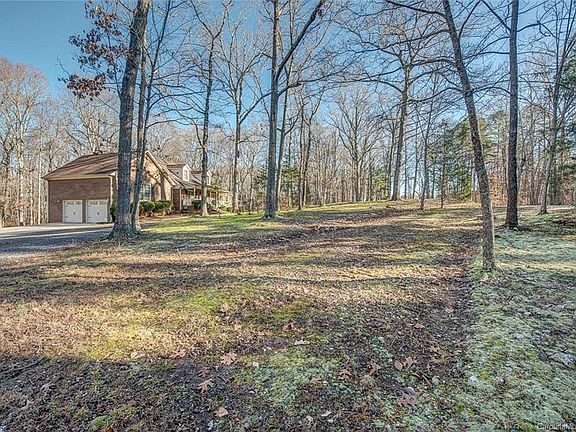 3rd image of 4613 King Crowder Dr