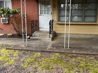 3C Quaker Ln, Manchester Township, NJ 08759