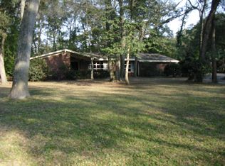 2020 Challeux Dr W, Jacksonville, FL 32225