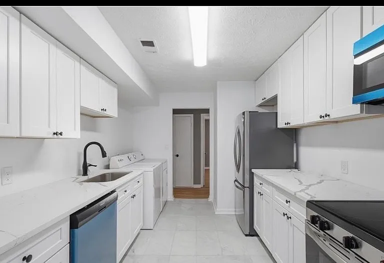 2388 Lawrenceville Hwy #D — Photo 4