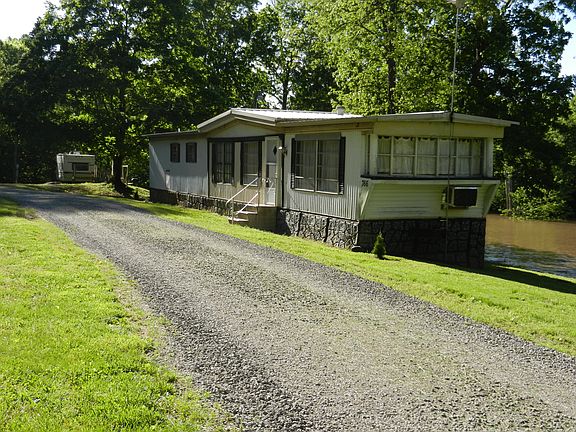 Wider front view.