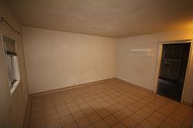 5th image of 132 E Clay St