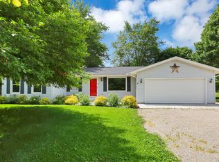 5400 Chestnut Hills Rd, Newark, OH 43055