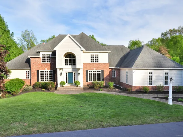 73 Northgate, Avon, CT 06001