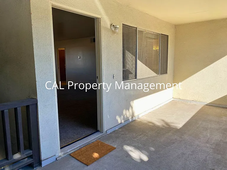 656 Central Ave — Photo 5