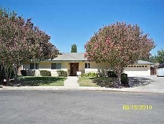 2nd image of 4008 Madrid Ave
