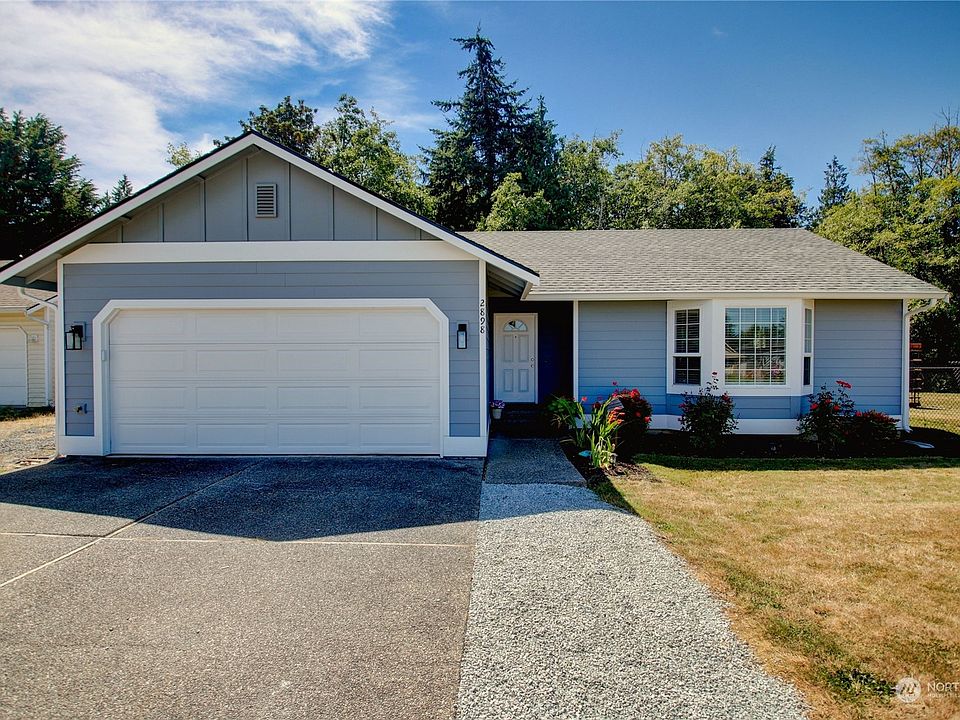 1st image of 2898 Viewmont Place