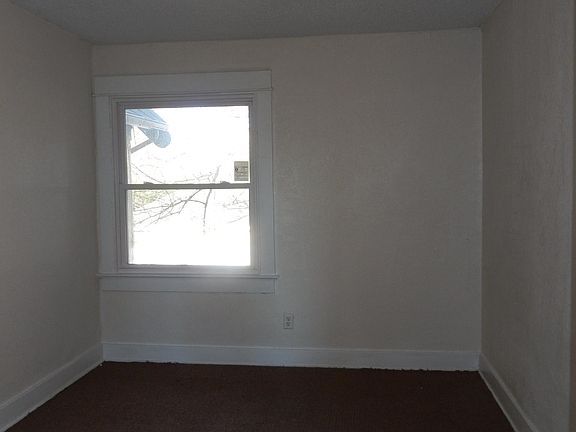 4th image of 1129 Linda Vista Ave
