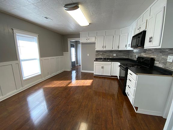 4th image of 1343 N Rogers Ave