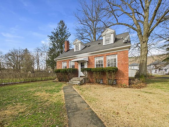 2nd image of 210 Cramblet Street