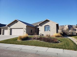 2425 Shadow Ridge Dr, Gering, NE 69341