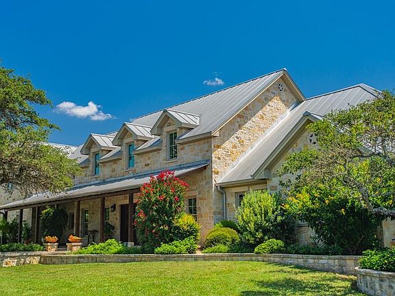 5th image of 592 Homestead Dr