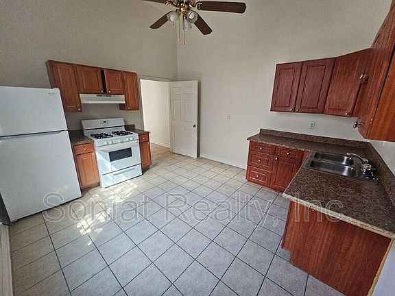 5th image of 3305 Palmyra St