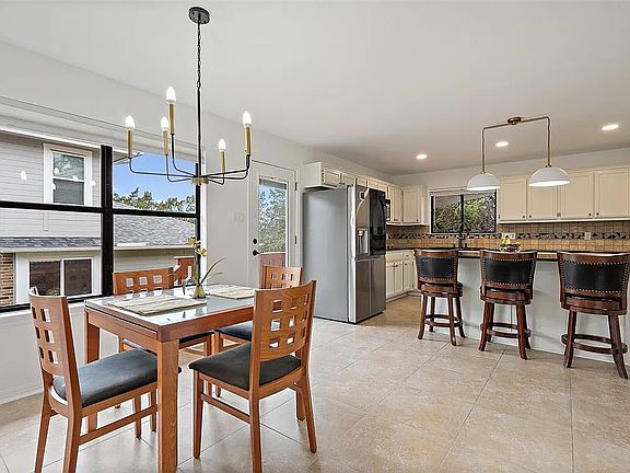 3rd image of 10704 Callanish Park Dr