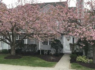 17 Spruce St, Pawling, NY 12564