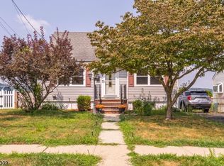 26 Edward Ct, Clifton City, NJ 07011