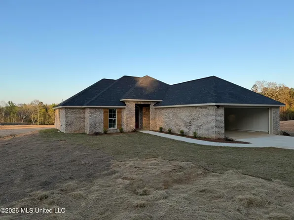 1132 Crews Ln, Crystal Springs, MS 39059